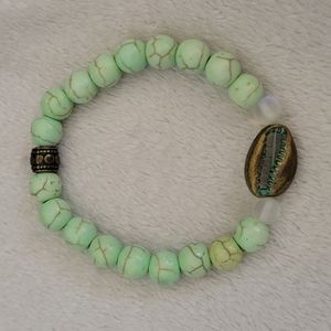 Green Marble Bead Bracelet with Shell and Mermaid Bead Center Piece